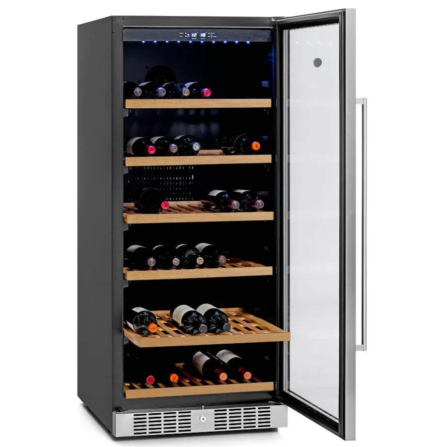 Cava Winefroz MN 100 S abierta donde se ven los estantes
